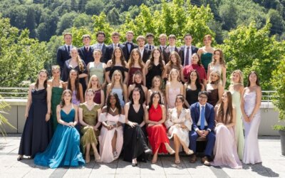 EHL Hotelfachschule Passugg setzt Meilenstein von über 200 HoKo Alumni mit 44 neu diplomierten Hotel-Kommunikationsfachleuten